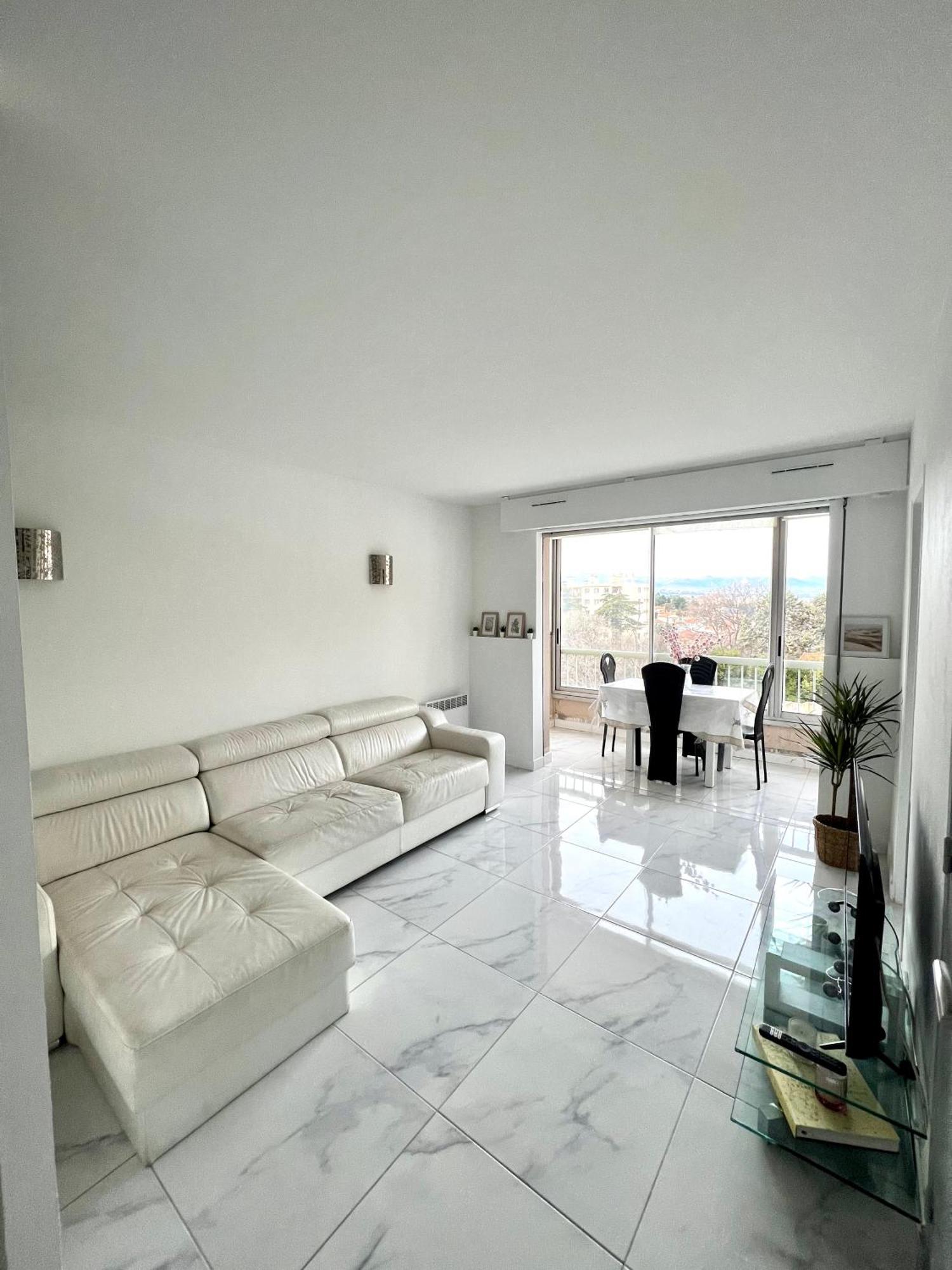 Studio 4 Couchages A 12 Min De La Plage A Pied Avec Wifi, Le Parking, Linge De Lits, Et Serviettes Sont En Option Antibes Exterior photo